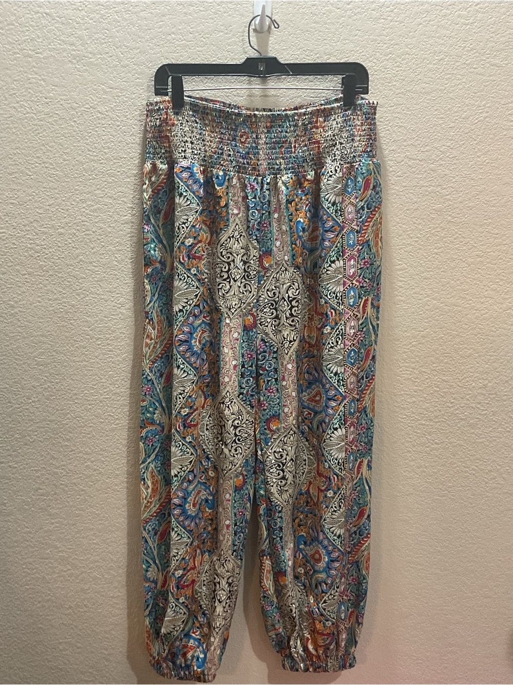 Cupshe Teal, Orange & White Paisley Elastic-Waist Jogger Pants